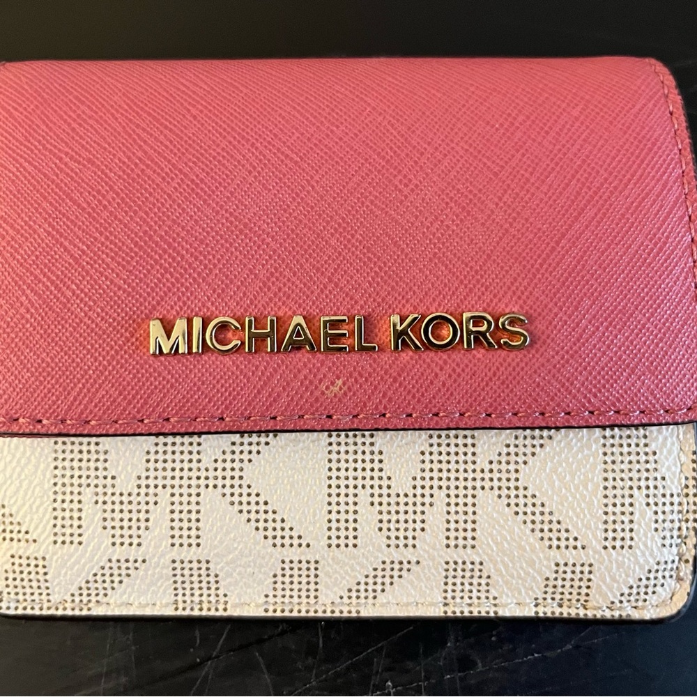 Brand new never used Michael Kors wallet